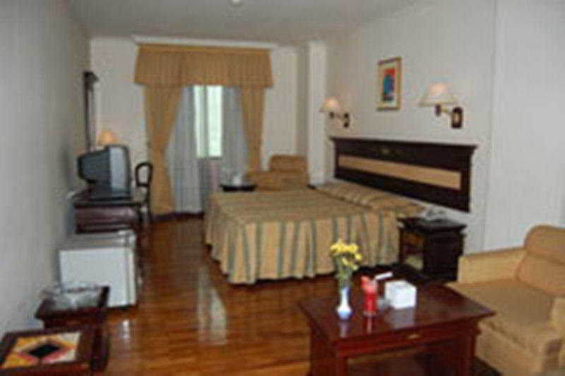 玛哈拉尼酒店 雅加达 外观 照片